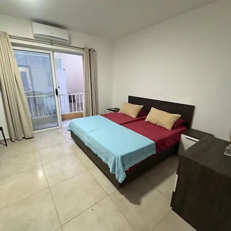 Refined Beachfront * Sliema